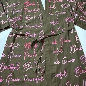 Izzy & Liv Black Queen Powerful Beautiful Robe One Size Plus Kimono Robe